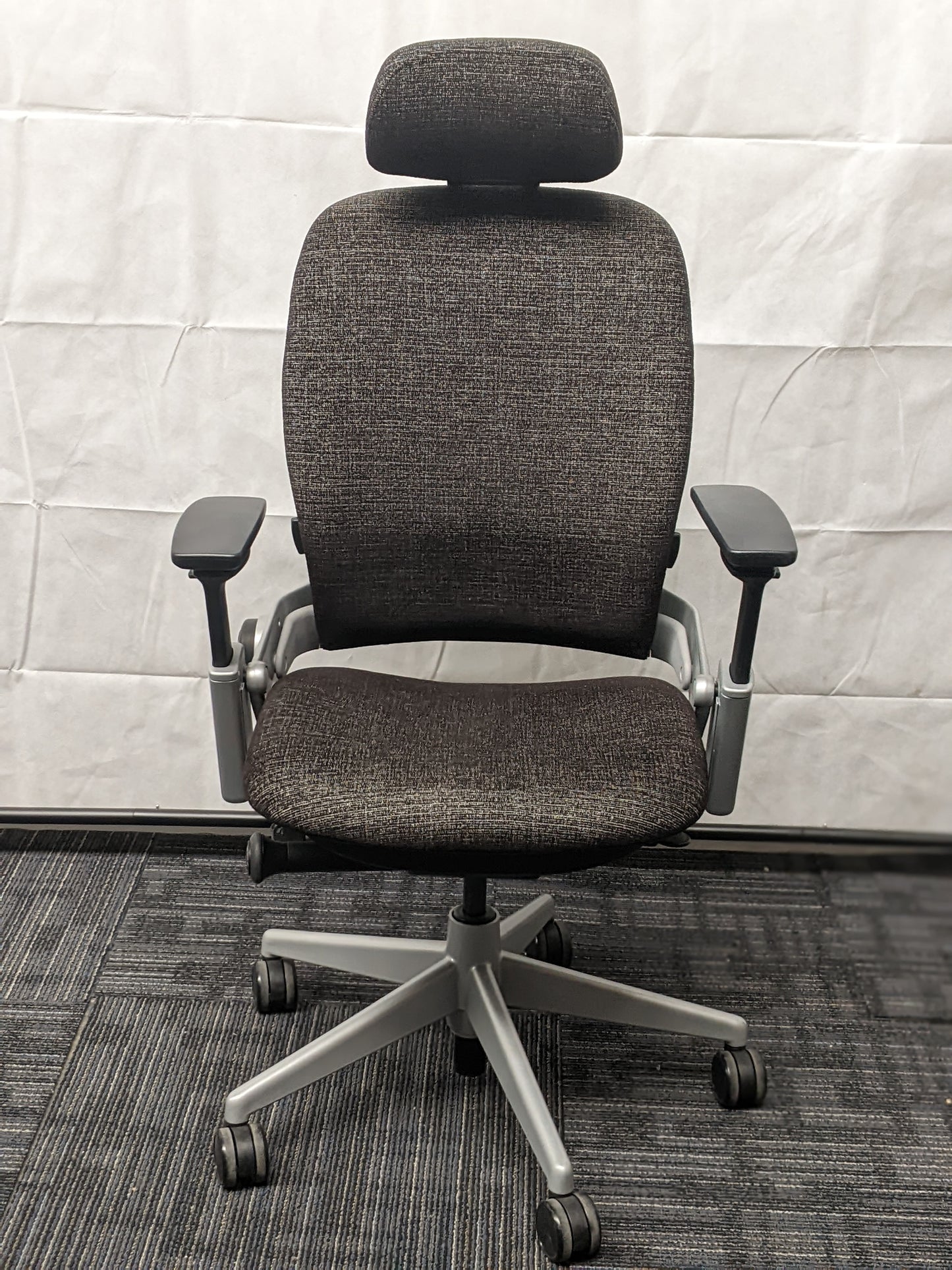 STEELCASE LEAP TASK CHAIR WITH HEADREST
