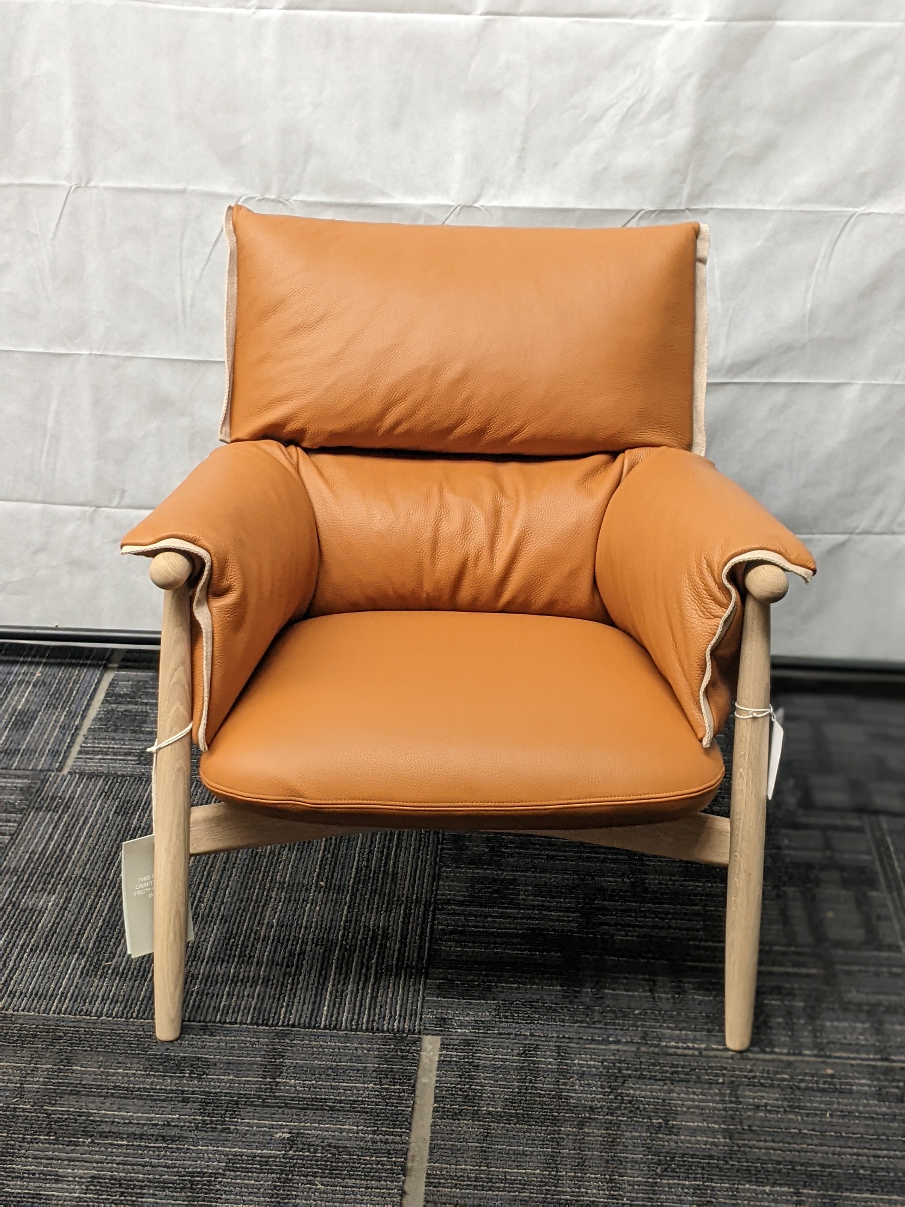 CARL HANSEN LOUNGE CHAIR, EMBRACE – Storr PreOwned