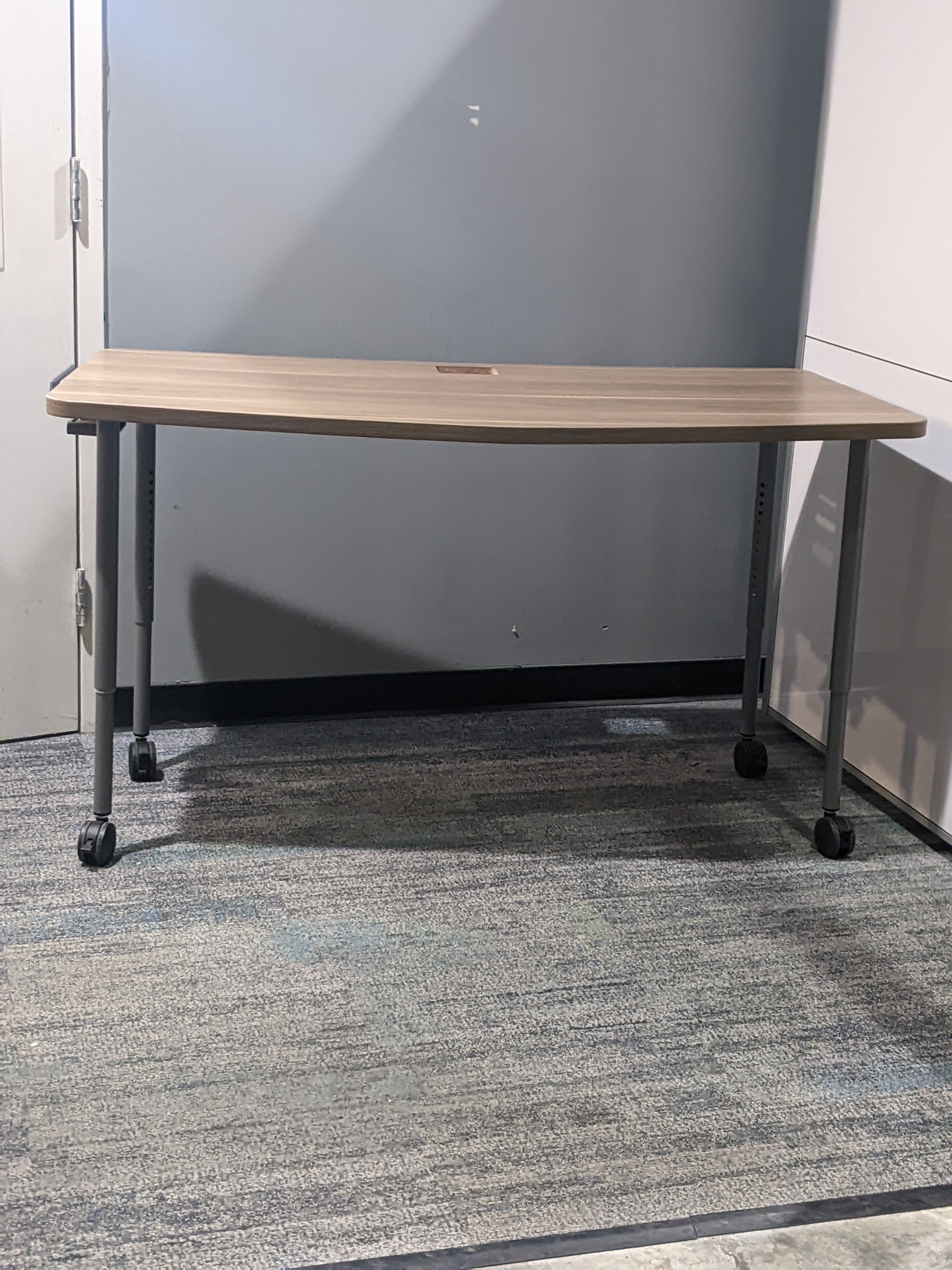 STEELCASE | VERB TABLE, MOBILE – Storr PreOwned