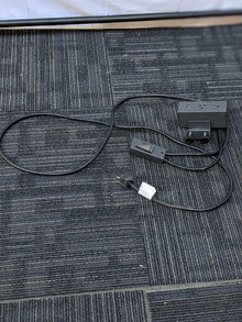 BYRNE | ASSEMBLE CLAMP-ON POWER DISTRIBUTION UNIT