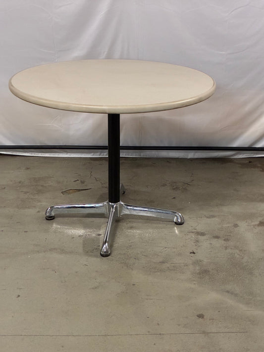 STEELCASE | ROUND TABLE