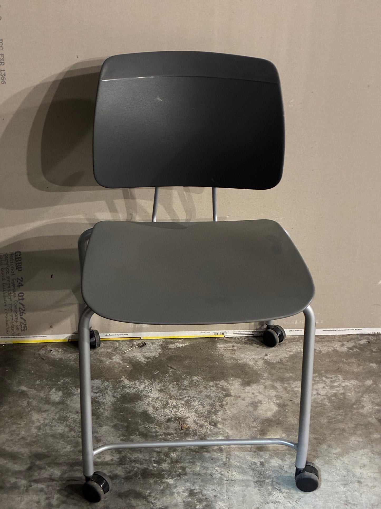 STEELCASE | TENOR CHAIR WITH FOOTBAR/WITH CASTERS
