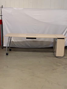 STEELCASE | VERB ACTIVE MEDIA TABLE W/TV