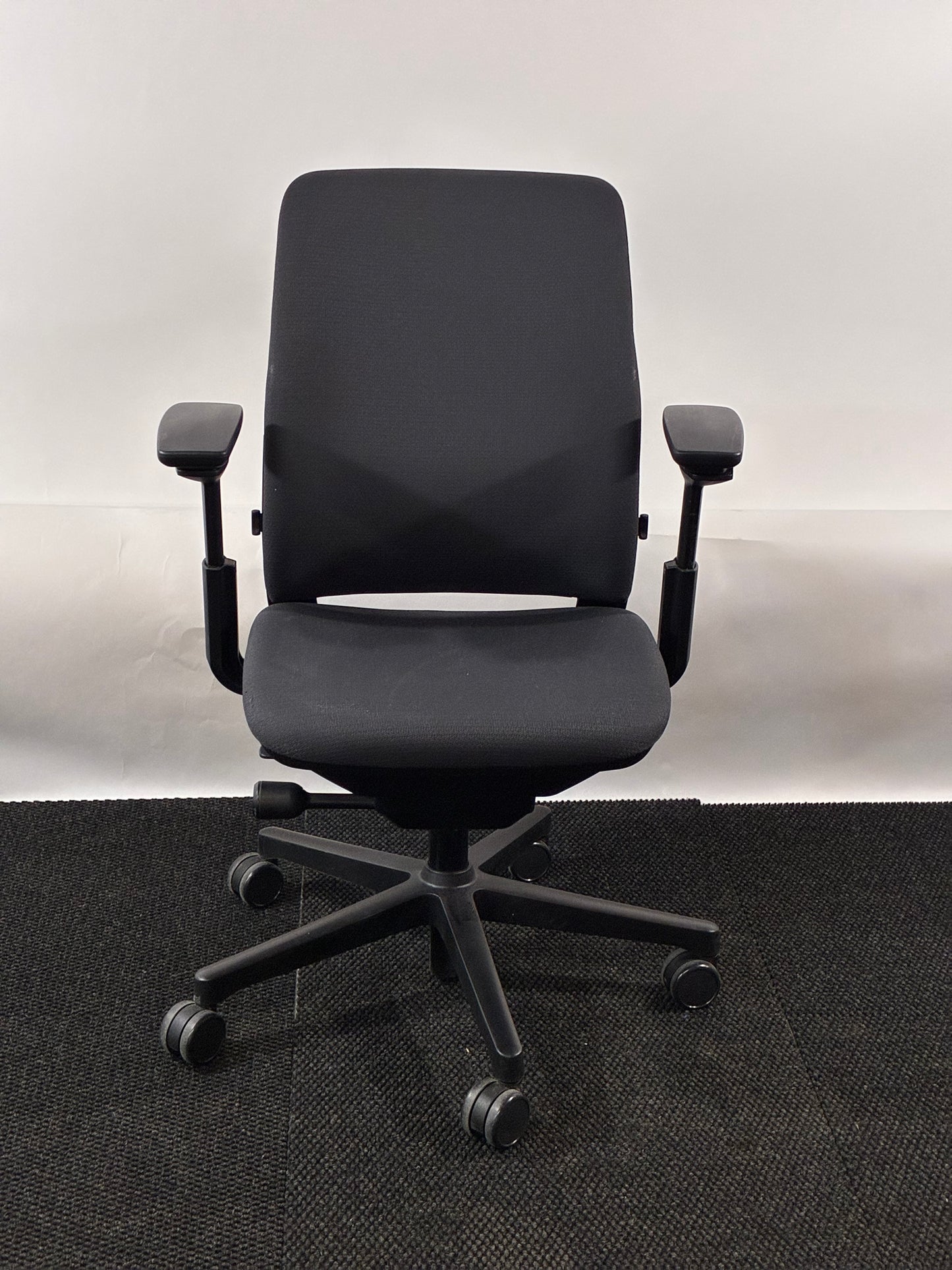 STEELCASE | AMIA TASK CHAIR