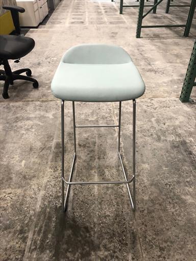 9 TO 5 SEATING LILLY BAR STOOL