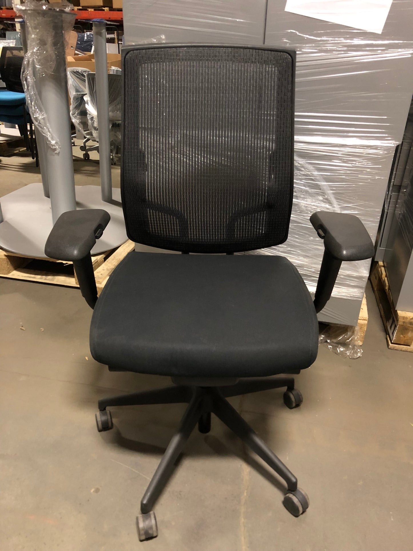 SIT ON IT FOCUS HIGH BACK TASK CHAIR