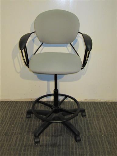 TURNSTONE UNO STOOL TASK CHAIR